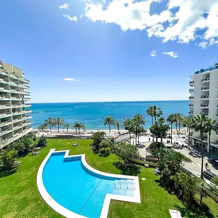 Beachfront With Pool & Parking *
